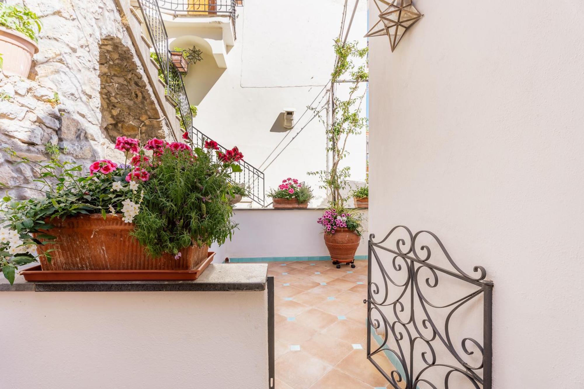 Proprieta Antonio 3 Unita Indipendenti Apartment Positano Bagian luar foto